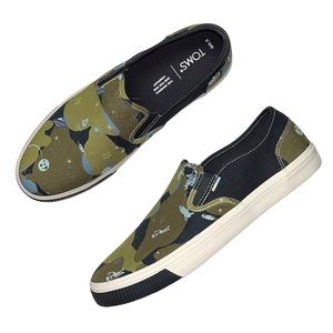 NEW Toms Men’s Baja Slip On Sneakers Aliens Camo Print size 9.5 Green